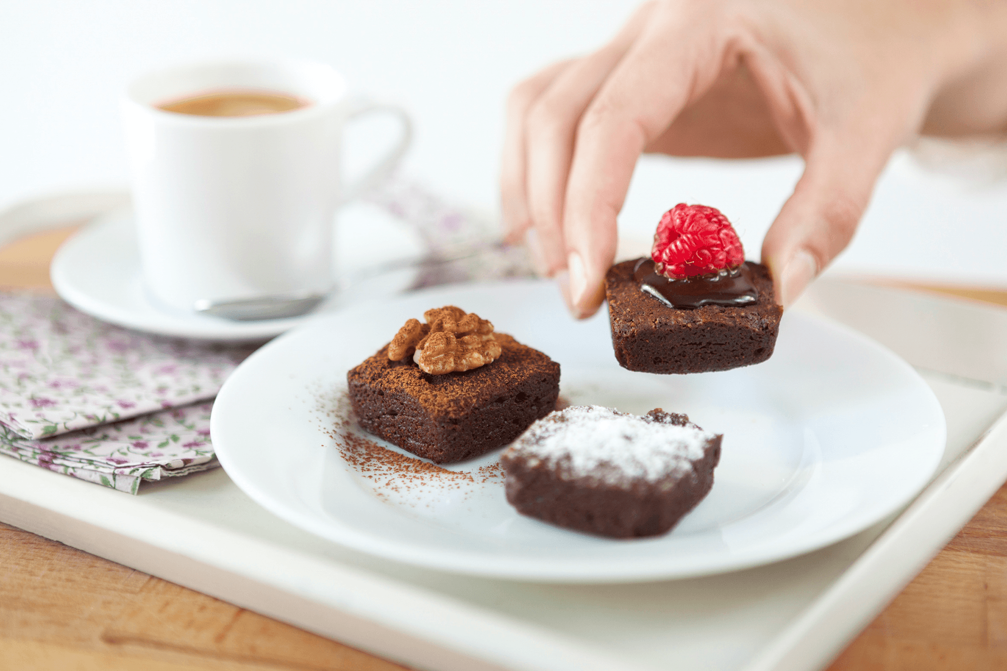 Lekue Mini Brownie Pan  Embalagem para brownie, Utensílios de